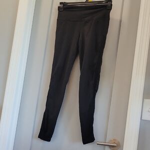 Sleek Black High-Rise Leggings